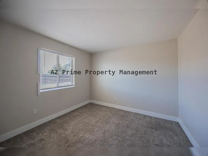5849 S College Ave — Photo 17