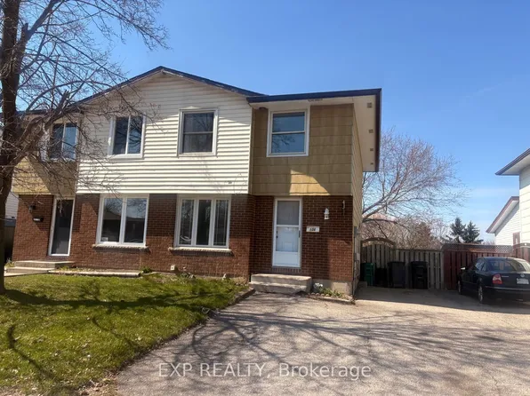 106 Hillmer Rd, Cambridge, ON N1R 6N7