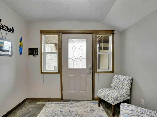 300 NW Coopers Hl SW, Airdrie, AB T4B 0S1