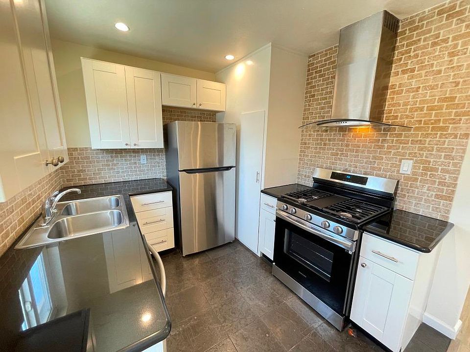 1st image of 242 Rosemont Ave