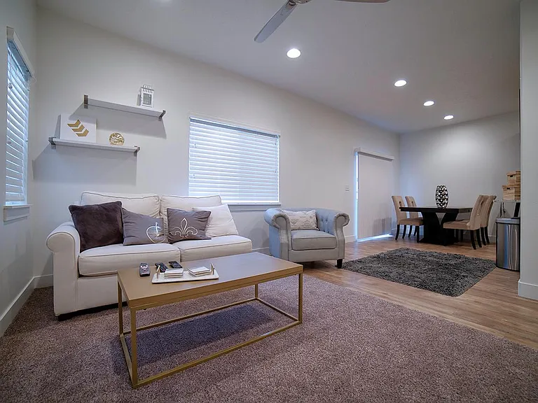Living/dining rooms