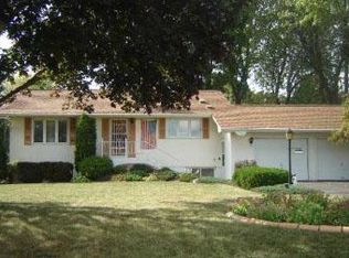 1707 Fairview Ave N, Falcon Heights, MN 55113