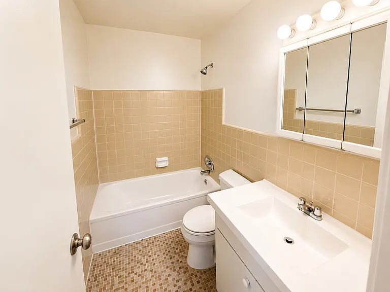 10612 Fair Oaks Blvd #17 — Photo 5