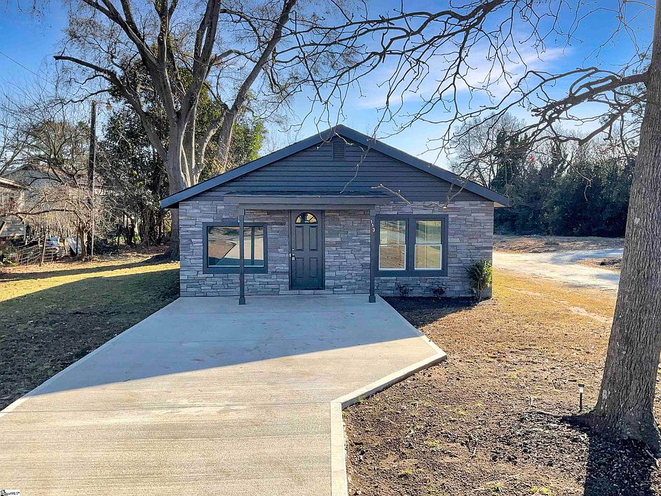 1st image of 113 Knollwood Dr