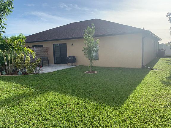 4th image of 3729 SW 8th Ct #3729