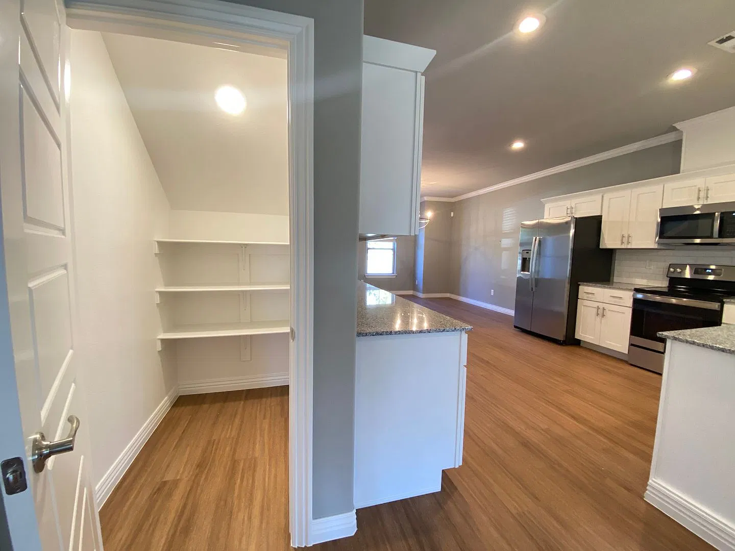 2055 Penelope Ln. — Photo 4