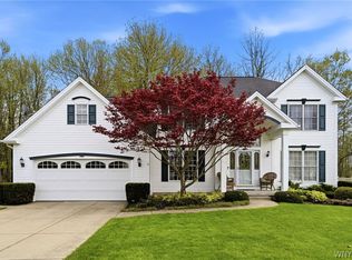 31 Apple Blossom Blvd, Lancaster, NY 14086