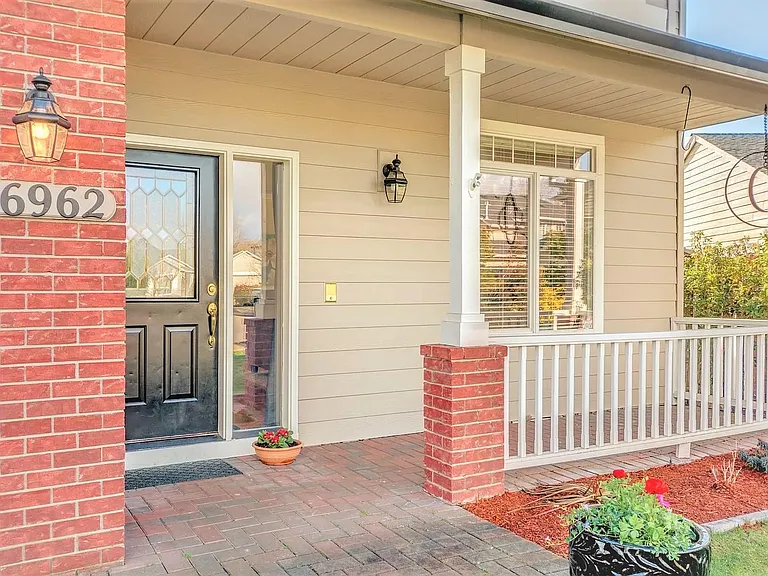 16962 NW Stoller Dr — Photo 2