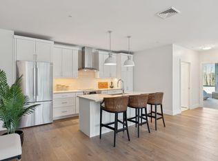 1 Wyeth Way UNIT 206, Falmouth, ME 04105