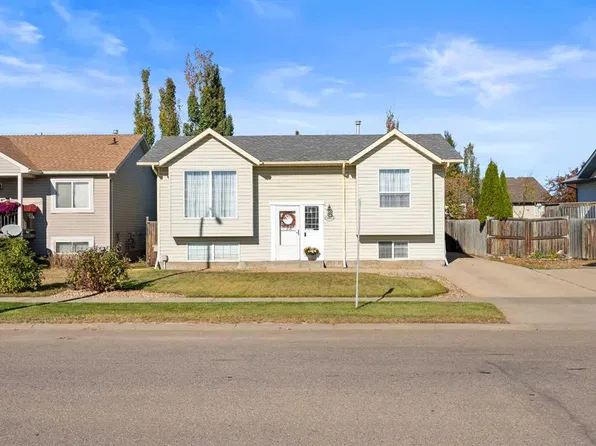 6802 S 39th St, Lloydminster, AB T9V 2Z4