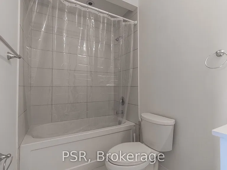 464 College St #3 — Photo 16
