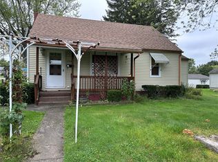1502 N Beaver St, New Castle, PA 16105