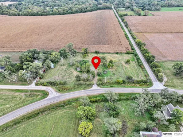 6151 N 252nd St, Valley, NE 68064