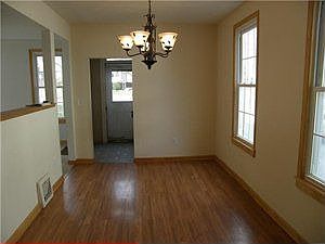 4th image of 63 Gorham St