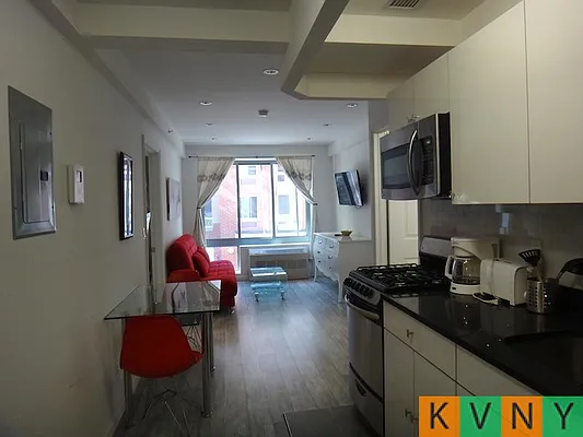 Rented by KVNY Soho | media 53