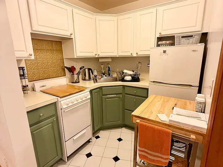 23 Riverside Dr #2B — Photo 8