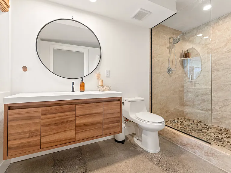6651 Mount Shasta Ave — Photo 8