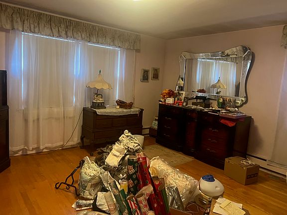 5th image of 1414 Manor Ln #B