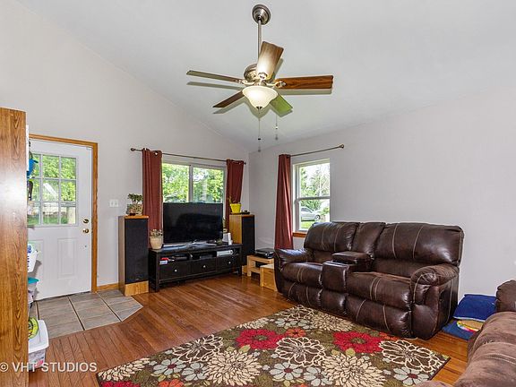 2nd image of 15 Clairmont Ave