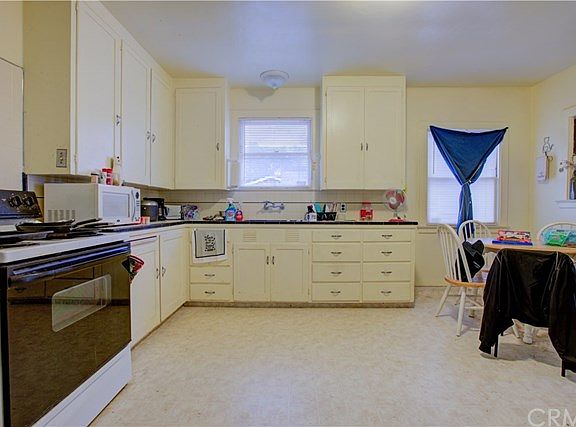 3rd image of N Bear Creek Ct
