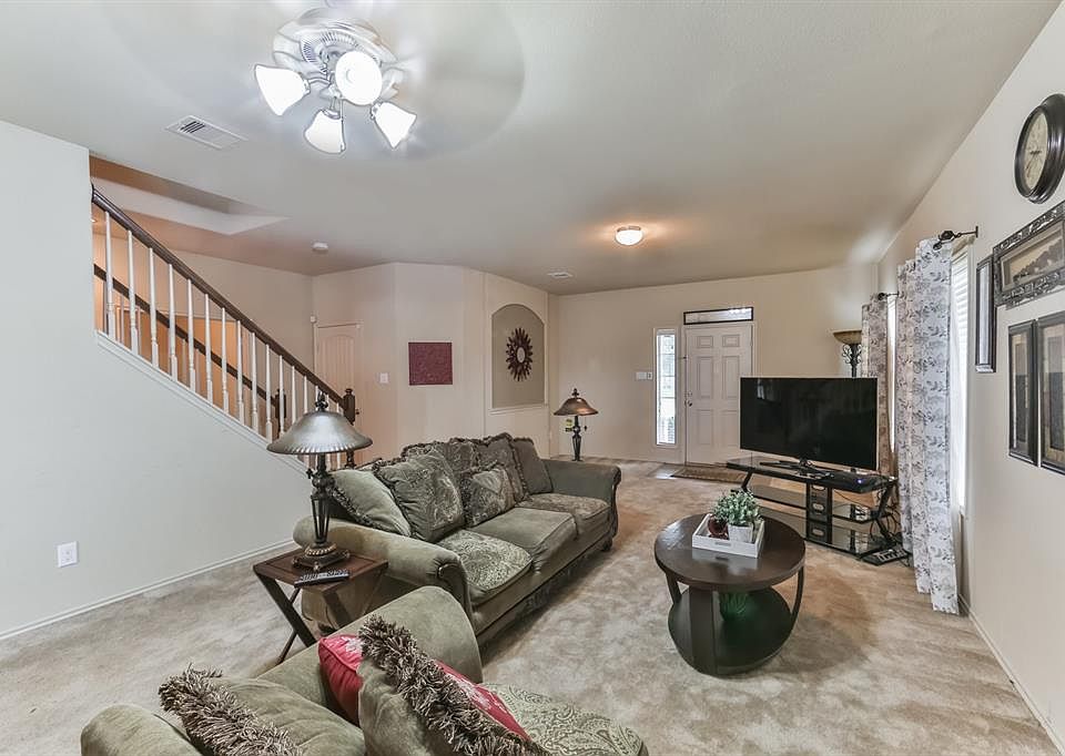 1st image of 5015 Diamondcliff Ct