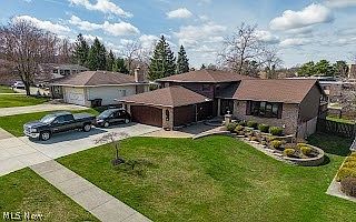 3rd image of 7764 Parkside Dr