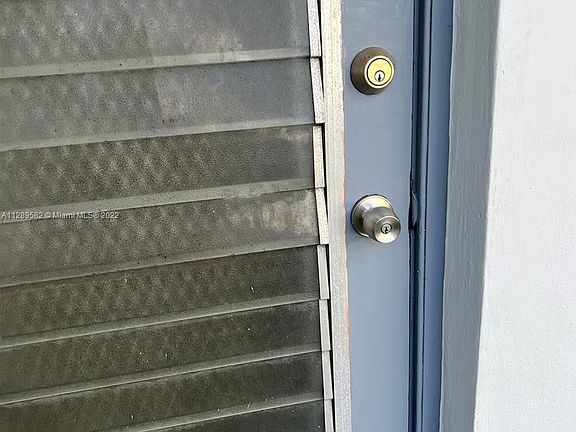 3rd image of 12665 NE 16th Ave #14