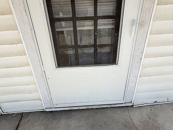 5th image of 212 Tinkler St #4