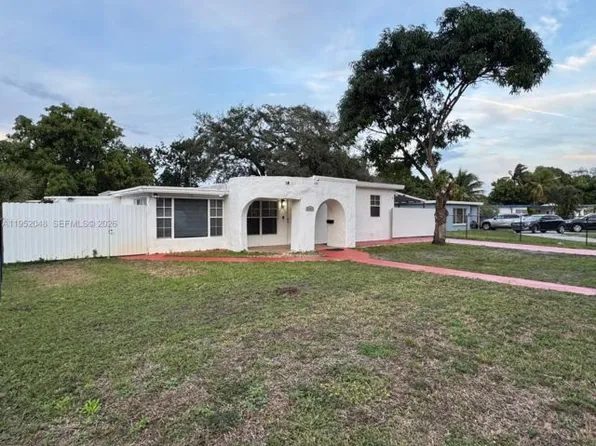6485 Miramar Pkwy, Miramar, FL 33023