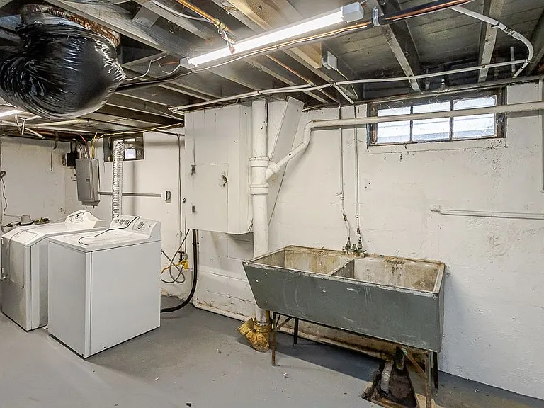 3662 Revere Dr — Photo 31