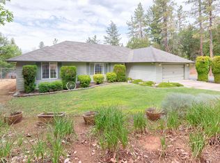 182 Dearing Way, Grants Pass, OR 97527