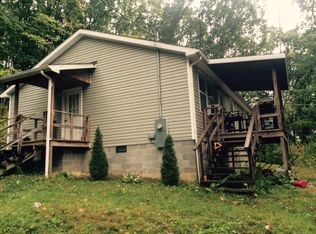 110 Briarwood Dr, Cowen, WV 26206