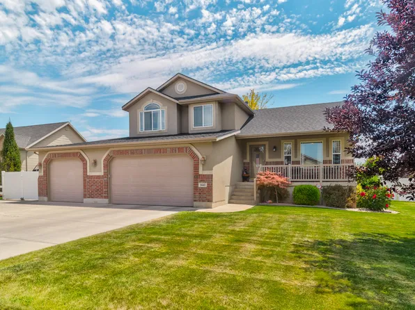 1661 W 1950 S, Syracuse, UT 84075