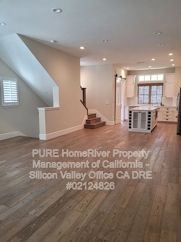 4 bed, 3.5 bath, 2165 sqft, $7,200 — Photo 4