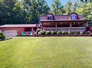 1055 Valley Ct, Huntington, WV 25704