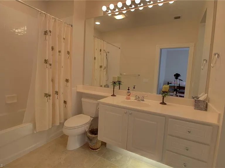 8109 Chianti Ln — Photo 33