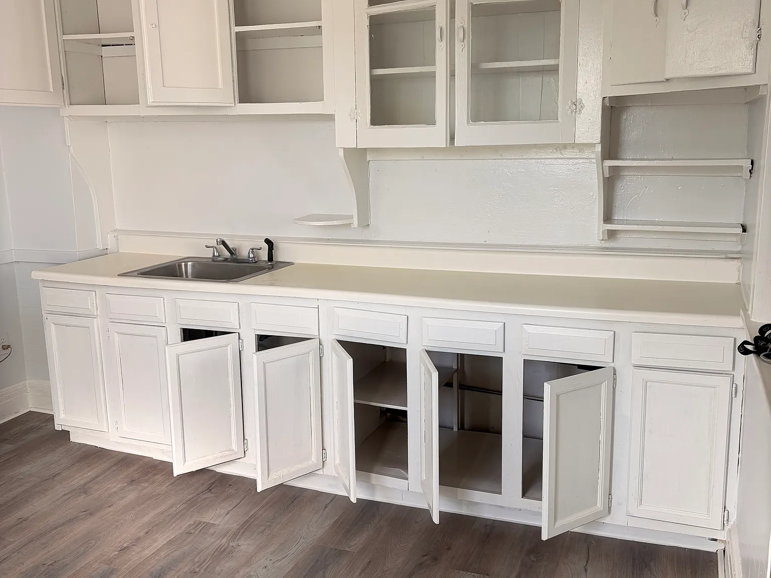 1 bed, $1,100 — Photo 2