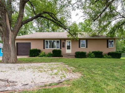 929 West St, Tonganoxie, KS, 66086