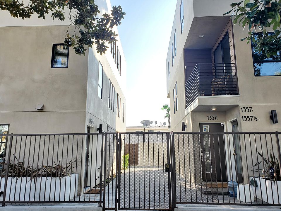 1st image of 1357 N Stanley Ave #1357.5