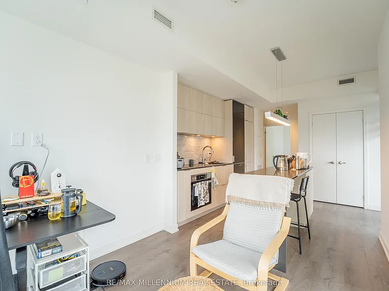 20 Richardson St #1808 — Photo 7