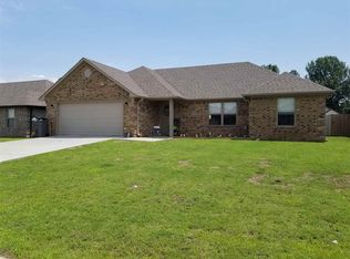 1004 Lexi Ln, Paragould, AR 72450