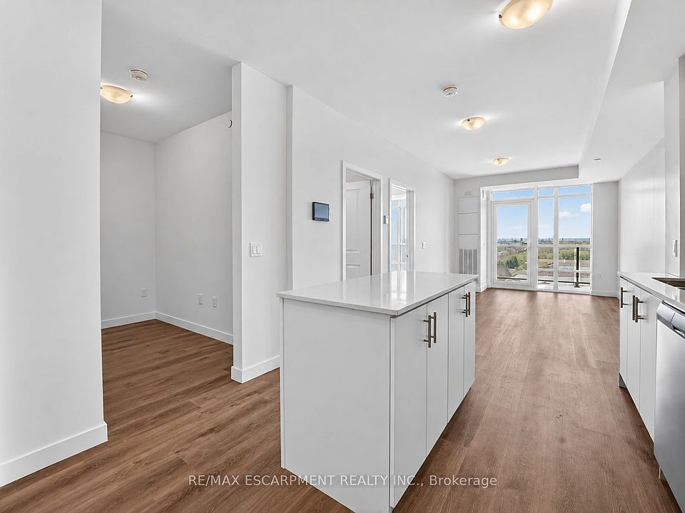1st image of 461 Green Rd #822