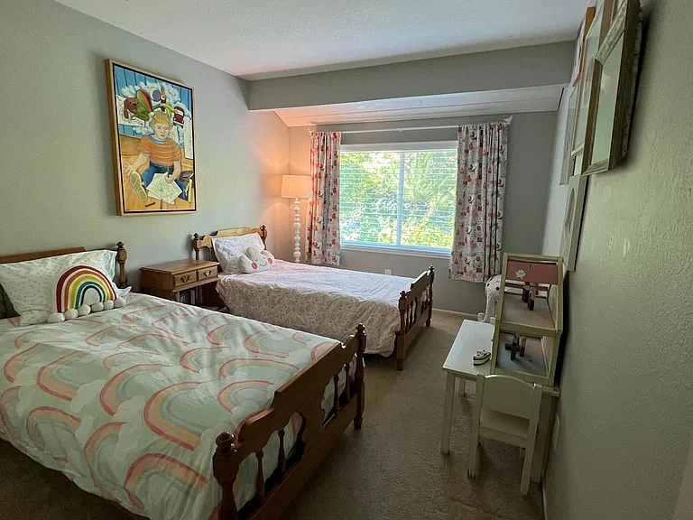 3385 Crestview Way — Photo 9