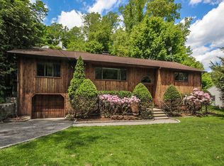 32 Old Trolley Way, Norwalk, CT 06853