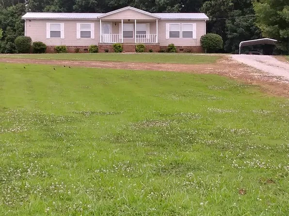 1020 Roans Creek Levee Rd, Yuma, TN 38390