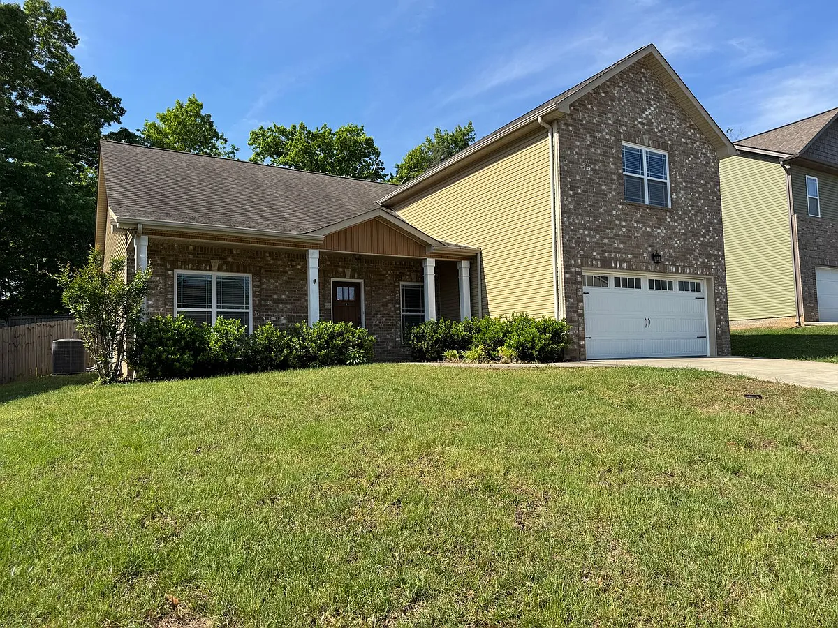 Building Photo - 851 Cherry Blossom Ln