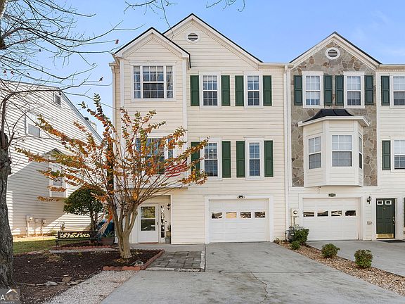 2nd image of 4074 Spring Cove Dr