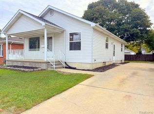 1363 Empire Ave, Lincoln Park, MI 48146