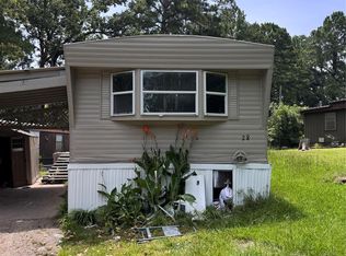 28 E Whippoorwill Ln, Trinity, TX 75862