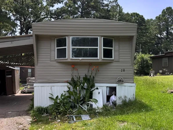 28 E Whippoorwill Ln, Trinity, TX 75862